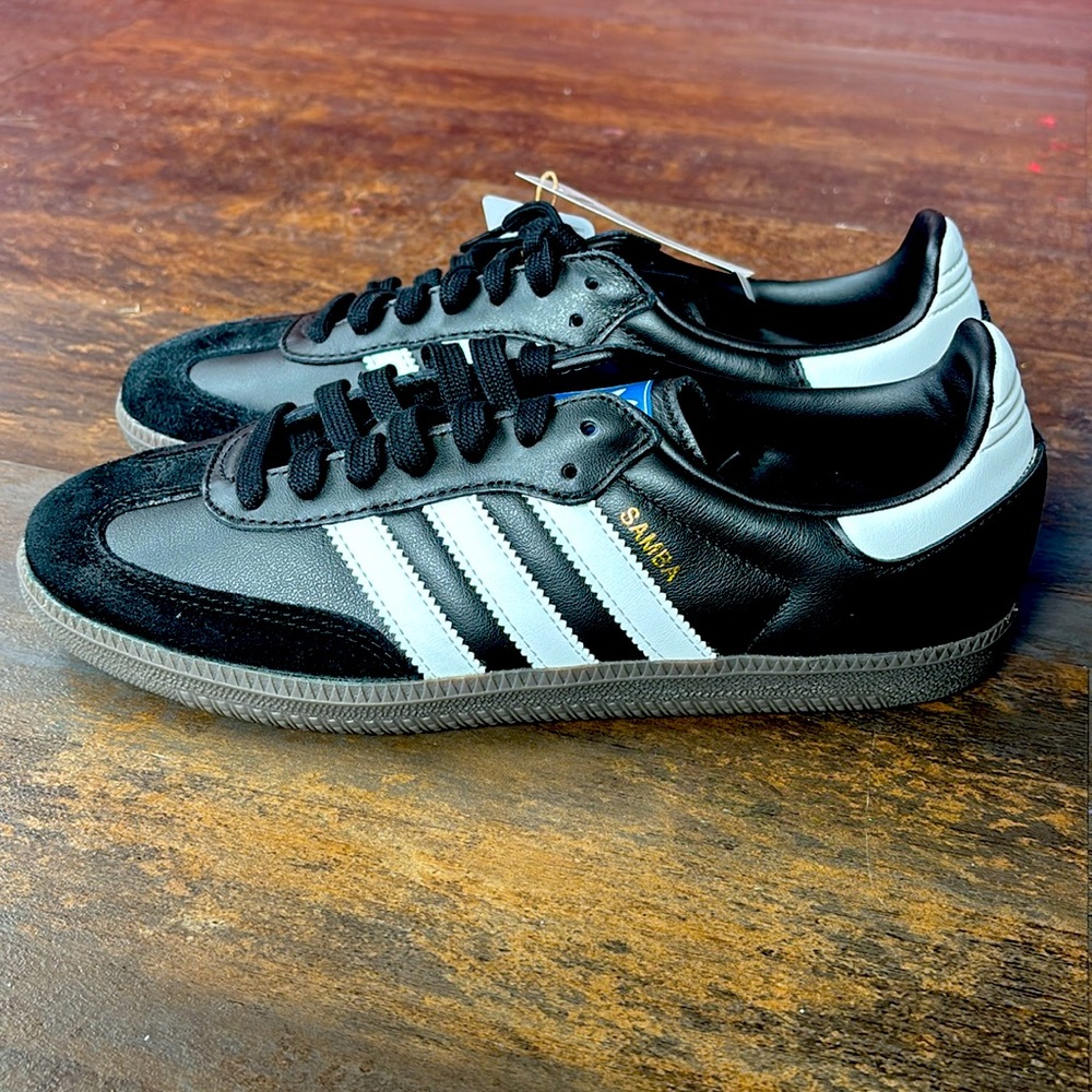 Adidas mens sneaker size 8.5